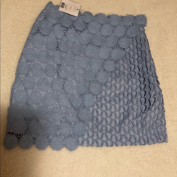 Mini skirts - Picture 8 of 8